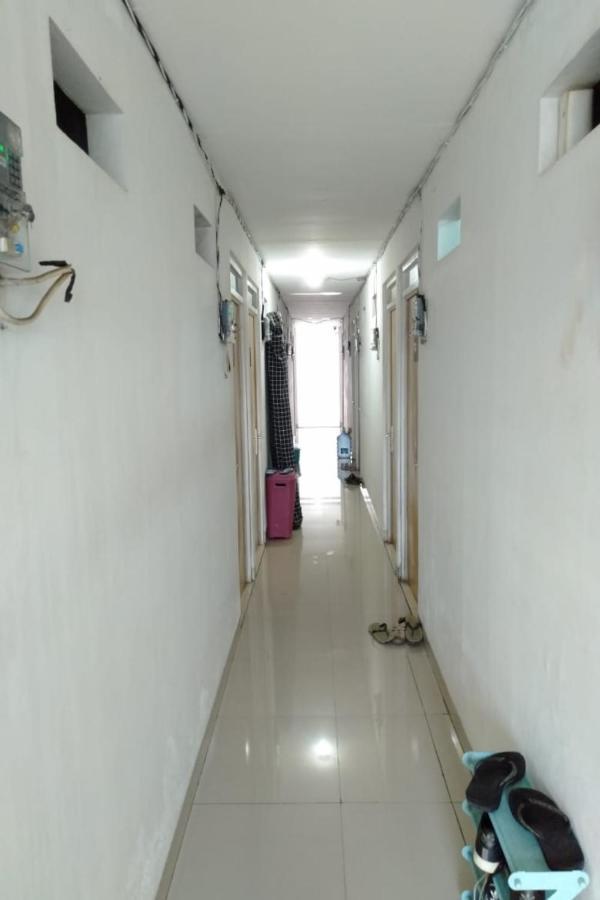 Spot On 90538 Wisma Dewi Syariah จาการ์ตา ภายนอก รูปภาพ