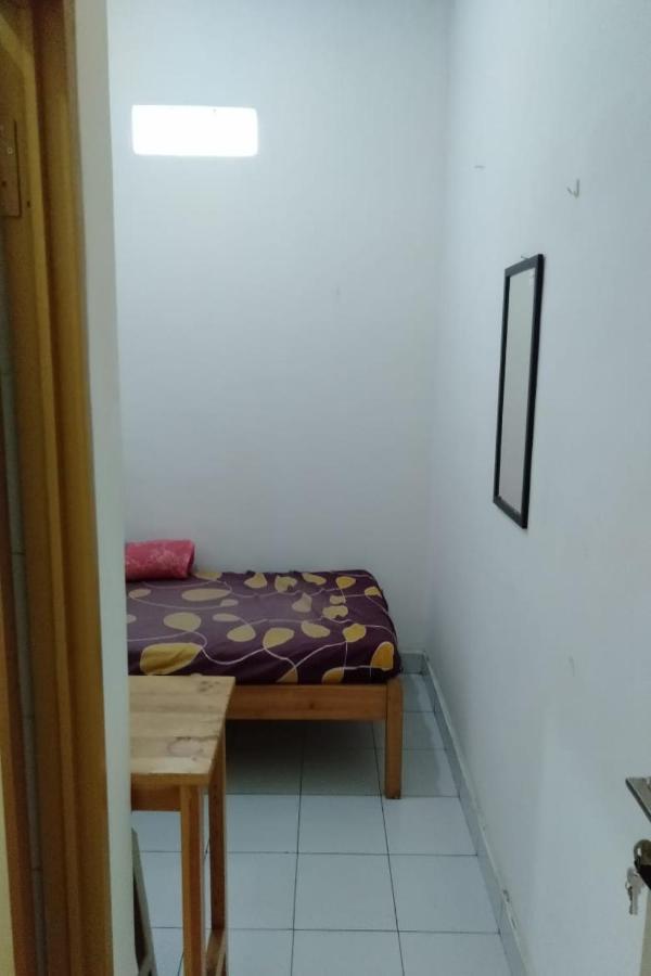 Spot On 90538 Wisma Dewi Syariah จาการ์ตา ภายนอก รูปภาพ